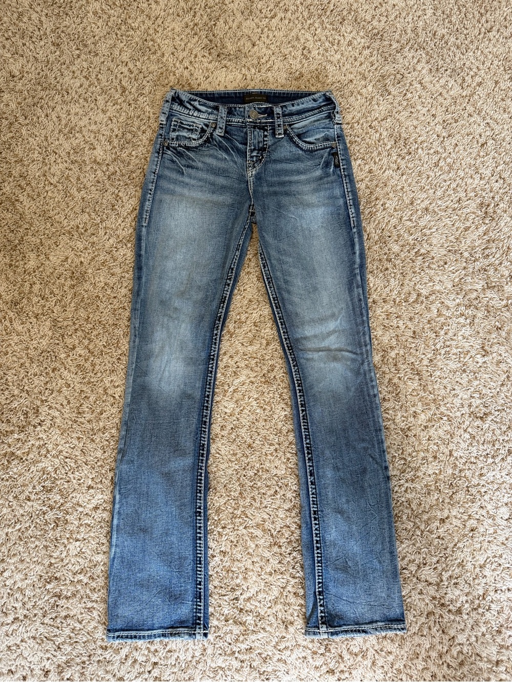 Silver Women's Faded Blue Straight Leg Jeans